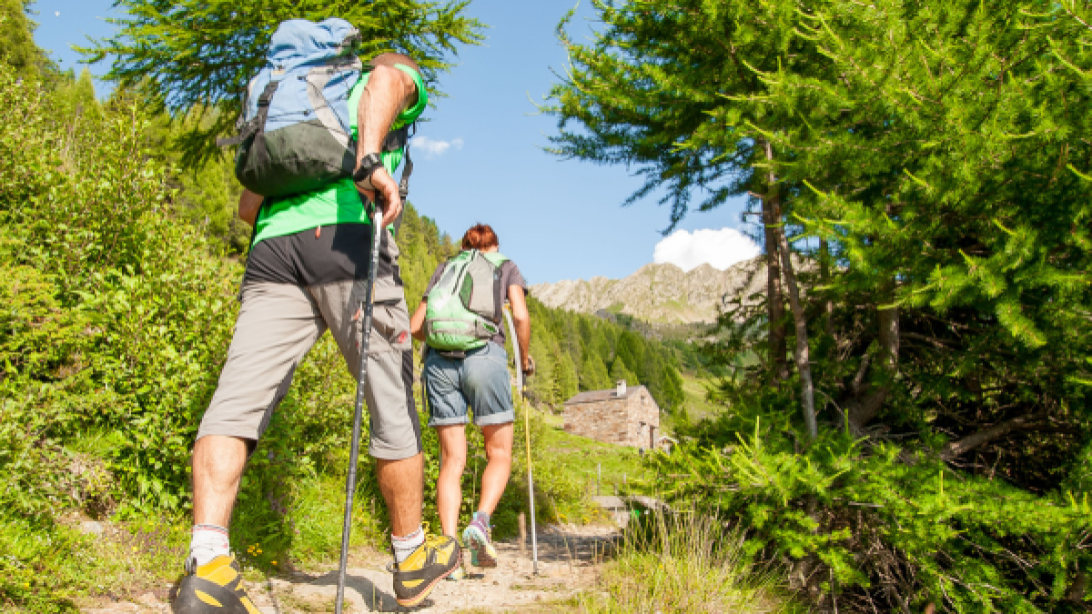 Escapadas Românticas com Aventura: roteiros para casais que adoram adrenalina